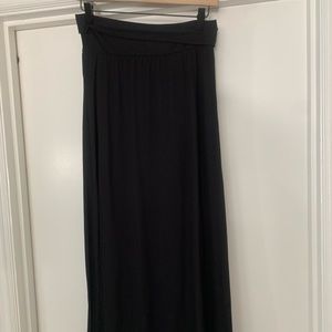 Black long skirt